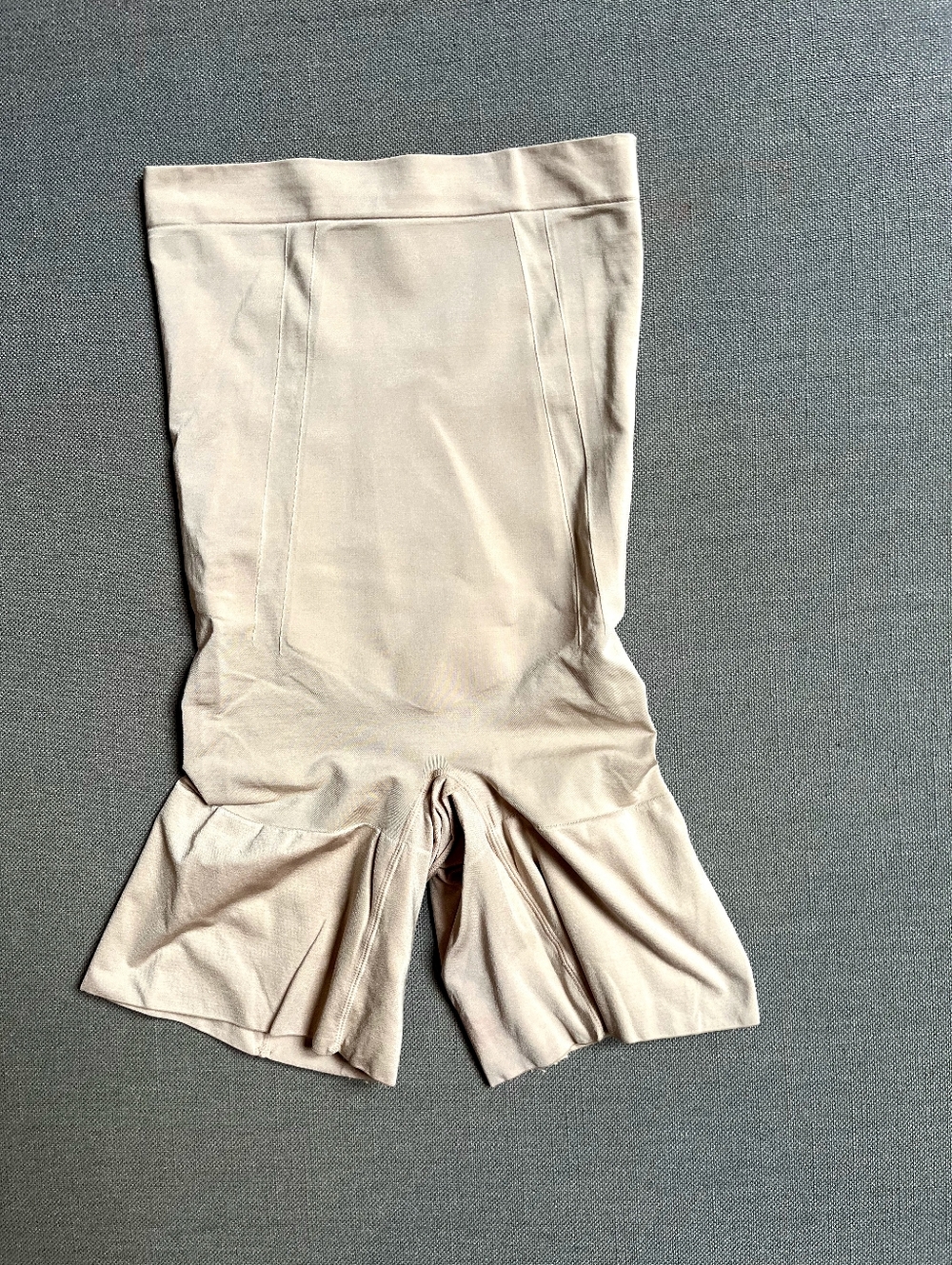 Spanx Slimmer &Shine Body Suite Shaper High Waist- Mid Thigh Shaper Size M Beige